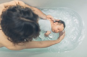 Ekologiczna wyprawka dla noworodka: kąpiel i pielęgnacja