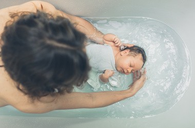 Ekologiczna wyprawka dla noworodka: kąpiel i pielęgnacja