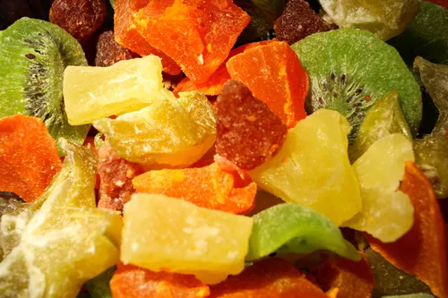 Produkty zakazane przy cukrzycy to np. owoce kandyzowane.