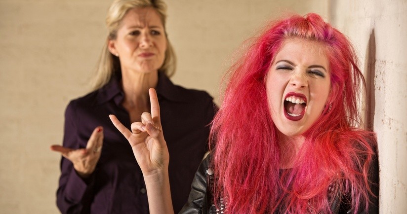 Dojrzewanie chłopców i dziewcząt - przewodnik po zachodzących zmianach