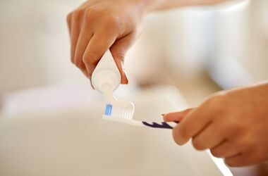 Sorbitol jest częstym składnikiem pasty do zębów. Czy sorbitol jest zdrowy, czy sorbitol jest bezpieczny?