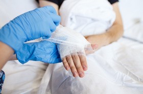 „Elektryczny” bandaż przyspieszy leczenie ran