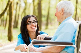 Alzheimer (demencja starcza) – objawy, leczenie i przyczyny