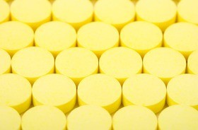 żółte tabletki o działaniu rozkurczającym