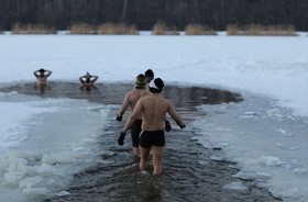 Morsowanie – czy lodowate kąpiele są korzystne dla zdrowia?