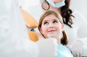Dentyści nie mogą wstawiać czarnych plomb dzieciom