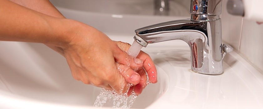 Dokładne mycie rąk powinno stać się naszym nawykiem