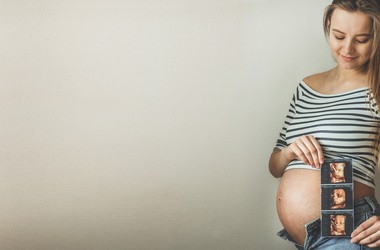 34. tydzień ciąży – jak rozwija się dziecko i ile waży? Zmiany u przyszłej mamy