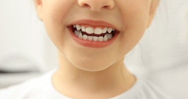 Uśmiech dziecka - potencjalne miejsce rozwoju zębiaka