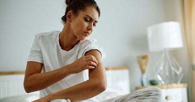 pokrzywka cholinergiczna, alergia na pot