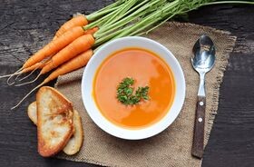 dieta przy zapaleniu żołądka, dieta na zapalenie błony śluzowej żołądka, zupa krem z marchwi na zapalenie żołądka