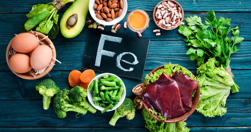niedobór żelaza, jakie są przyczyny niedoboru żelaza, leczenie niskiego poziomu żelaza, dieta i suplementacja żelaza