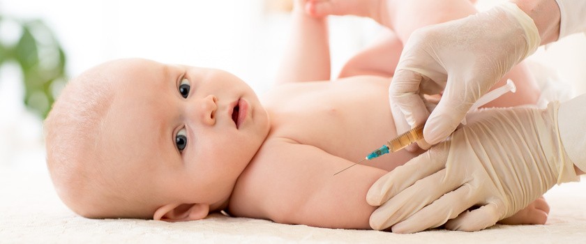 Szczepionka 6w1– charakterystyka, cena, skutki uboczne szczepionki wysokoskojarzonej