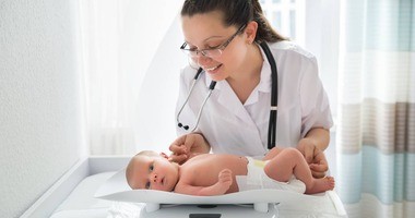 Wizyta patronażowa pediatry – czym jest i jak przebiega?