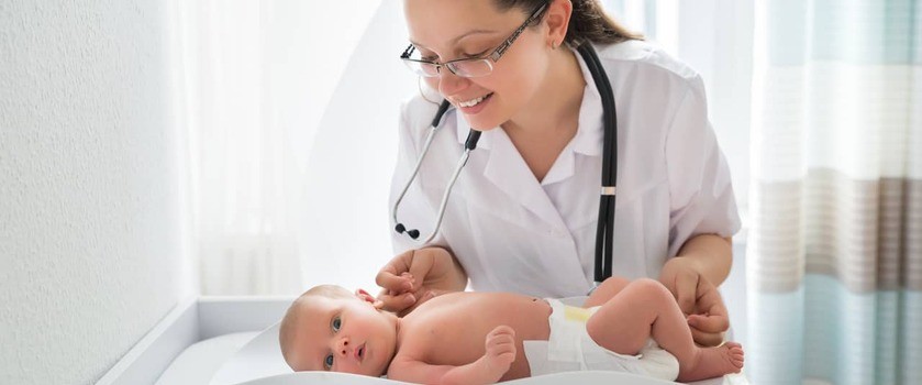 Wizyta patronażowa pediatry – czym jest i jak przebiega?