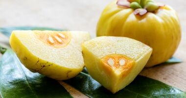 Owoc garcinia cambogia na odchudzanie.