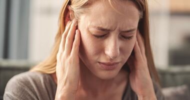 szumy w uszach, jakie są przyczyny szumów w uszach, jak leczy się szumy w uszach