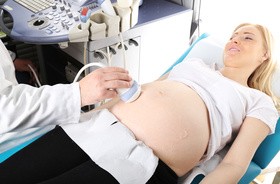 Badania prenatalne - kiedy należy zrobić, na czym polegają i jaki jest ich koszt
