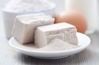 Drożdże – charakterystyka, właściwości i zastosowanie. Kiedy stosować preparaty z drożdżami?