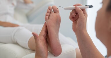 pielęgnacja stóp diabetyka, stopa cukrzycowa, pielęgnacja stóp cukrzyka 