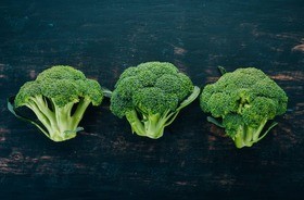 Brokuły – wartości odżywcze, właściwości, zastosowanie, przeciwwskazania. Przepisy z brokułami