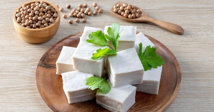 soja, produkty sojowe, tofu i soja na stole, soja w diecie, kto powinien jeść soję