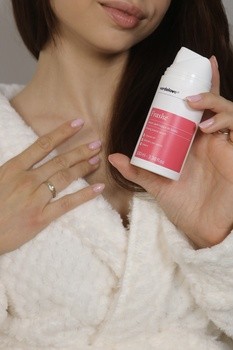 Frashe, ekskluzywne serum liftingujące biust, 100 ml