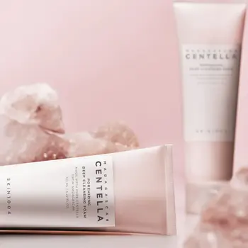 Skin1004 Poremizing Deep Cleansing Foam, głęboko oczyszczająca pianka redukująca nadmiar sebum, 125 ml