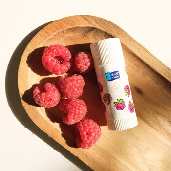 Skarb Matki, pomadka ochronna dla dzieci do ust, policzków i noska, smak malinowy, 6,5 g