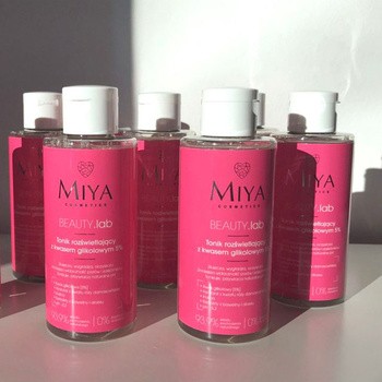 Miya Cosmetics BEAUTY.lab, tonik rozświetlający z kwasem glikolowym 5%, 150 ml
