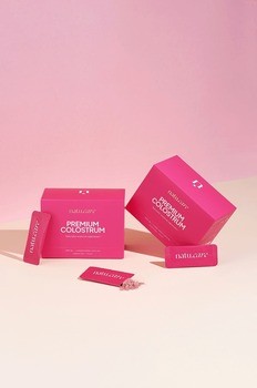 Natu Care Premium Colostrum, saszetki z proszkiem, smak malina - czarny bez, 30 szt.