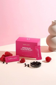 Natu Care Premium Colostrum, saszetki z proszkiem, smak malina - czarny bez, 30 szt.