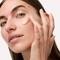 Catrice Bronze Glow Grip Primer, baza pod makijaż, 30 ml