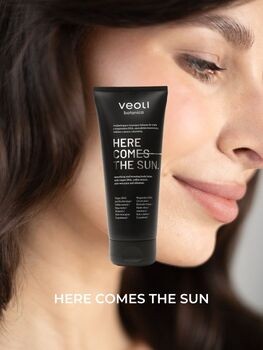 Veoli Botanica Here Comes The Sun, wygładzająco-brązujący balsam do ciała, 200 ml