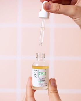 SVR CBD, przeciwzmarszczkowe, antyoksydacyjne bi-serum w ampułce, 30 ml