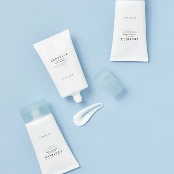 Skin1004 Madagascar Centella Hyalu-Cica Moisture Cream, regenerujący krem do twarzy, 75 ml