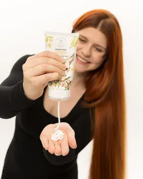 Hairy Tale Cosmetics Liquid Gold, bogata emolientowa maska do włosów o wysokiej porowatości, 150 ml