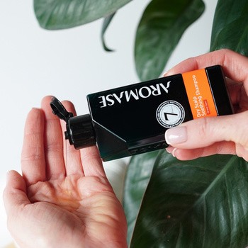 Aromase, szampon kojący do suchej i wrażliwej skóry głowy, 90 ml