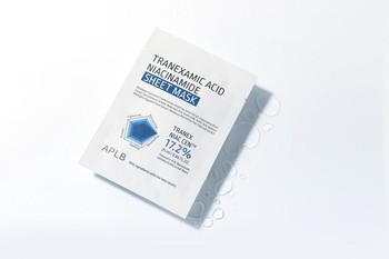 APLB Tranexamic Acid Niacinamide Sheet Mask, rozjaśniająca maska w płachcie z kwasem traneksamowym i niacynamidem, 25 ml