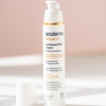 Sesderma Azelac RU, emulsja rozświetlająca, SPF 50, 50 ml