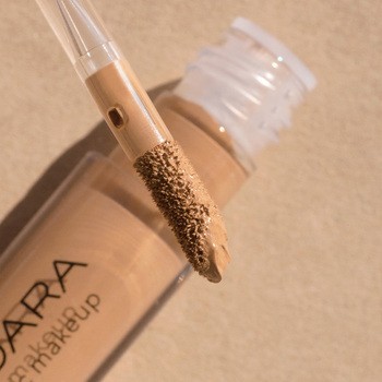 Madara Luminous Perfecting Concealer, korektor, Golden Hour 40, 4 ml