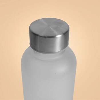 GymBeam BeastPink, butelka Thirst Trap White 500 ml, 1 szt.
