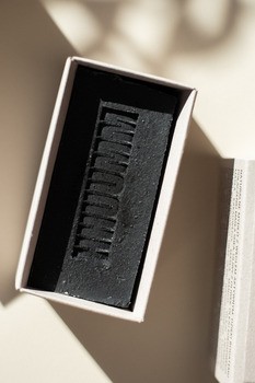 Hhuumm Naturalne mydło z węglem aktywnym ONYX, 110 g