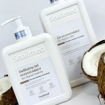Snailmed, delikatny żel oczyszczający do mycia twarzy, dla cery tłustej i normalnej, 320 ml