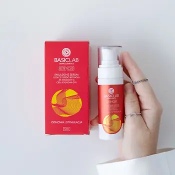 BasicLab Esteticus, emulsyjne serum 0,5% retinolu, 4% wit. C, CBD, koenzym Q10, 30 ml