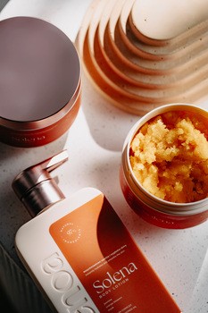 Senoa Solena Body Scrub, peeling wygładzający do ciała, 300 g