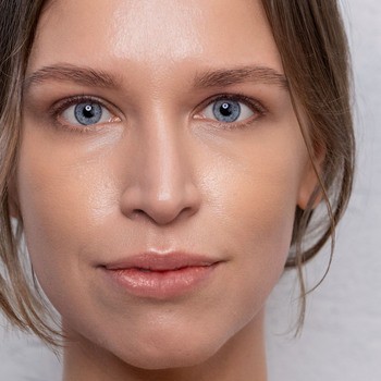 Madara Hyaluronic Anti-Pollution CC Cream SPF 15, krem koloryzujący, Medium Beige, 40 ml