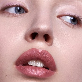 Madara Velvet Matte Cream Lipstick, matowa pomadka o satynowym wykończeniu, Cool Nude, 3,8 g