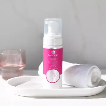 BasicLab Micellis, kojąca pianka myjąca do skóry naczynkowej i wrażliwej, 150 ml