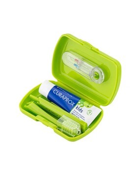 Curaprox Travel Set Kids, zestaw podróżny dla dzieci, zielony, 1 szt.